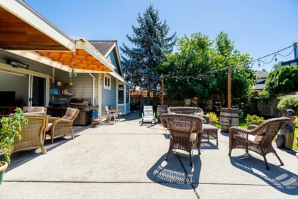 Swimming Pool Photo of 12461 205 Street, Maple Ridge, BC