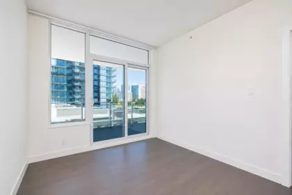 605 5051 Imperial Street, Burnaby, BC, Burnaby — Apartment/Condo for sale