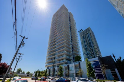 Swimming Pool Photo of 605 5051 Imperial Street, Burnaby, BC