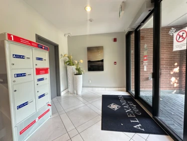 Hallway Photo of 613 9388 Tomicki Avenue, Richmond, BC
