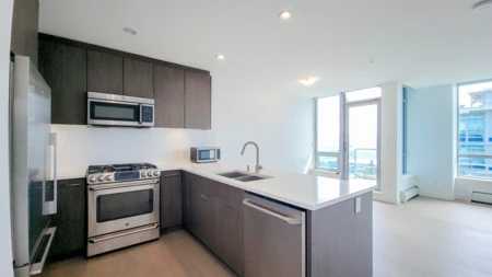 1507 9060 University Crescent, Burnaby, BC, Burnaby — Apartment/Condo for sale