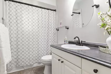 Laundry Room Photo of 714 River Parade, Hope, BC