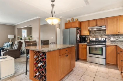 714 River Parade, Hope, BC, Hope — Single Family Residence for sale