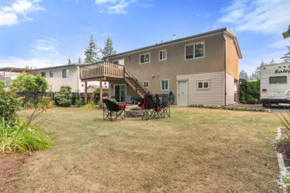 Outdoor Kitchen Photo of 714 River Parade, Hope, BC