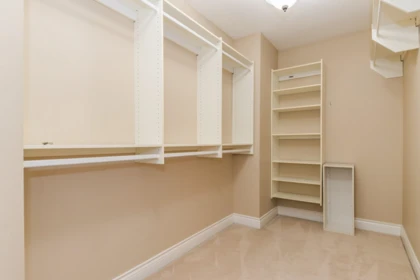 Entry Foyer Photo of 73 3355 Morgan Creek Way, Surrey, BC