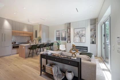 1 3315 W 10th Street, Vancouver, BC, Vancouver — Half Duplex for sale