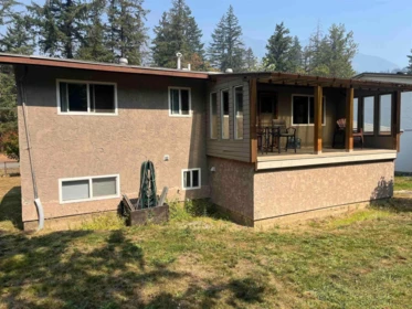 320 Robertson Crescent, Hope, BC, Hope — Single Family Residence for sale