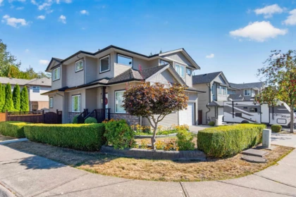 Living Room Photo of 11785 Gilland Loop, Maple Ridge, BC