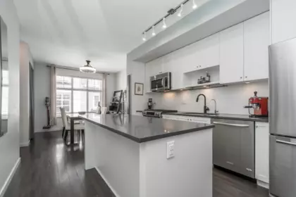 Breakfast Nook Photo of 2 253 171 Street, Surrey, BC