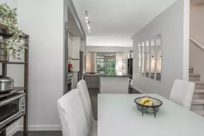 Primary Bathroom Photo of 2 253 171 Street, Surrey, BC