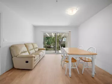 Kitchen Island Photo of 27 7330 122 Street, Surrey, BC