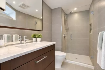 Entry Foyer Photo of 1502 138 W 1st Avenue, Vancouver, BC
