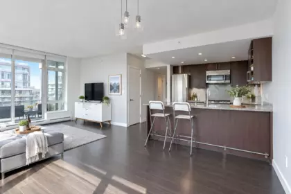 Kitchen Island Photo of 1502 138 W 1st Avenue, Vancouver, BC
