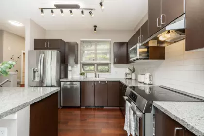 6 3138 Dayanee Springs Boulevard, Coquitlam, BC, Coquitlam — Townhouse for sale