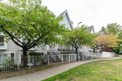 22 6588 Southoaks Crescent, Burnaby, BC, Burnaby — Townhouse for sale