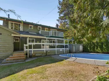 Garden / Landscaping Photo of 788 E 26th Street, North Vancouver, BC