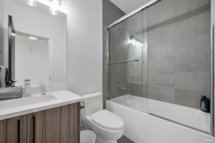 Mudroom Photo of 11344 River Road, Surrey, BC