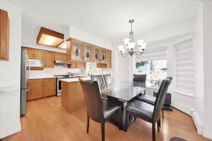 Breakfast Nook Photo of 15747 92a Avenue, Surrey, BC