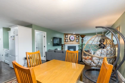 Family Room Photo of 101 46033 Chilliwack Central Road, Chilliwack, BC