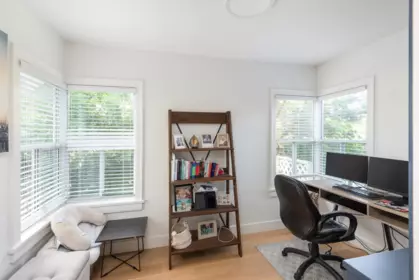 Breakfast Nook Photo of 321 Sixth Avenue, New Westminster, BC