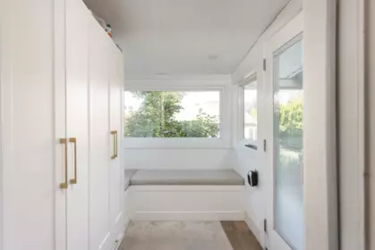 Garage Interior Photo of 321 Sixth Avenue, New Westminster, BC