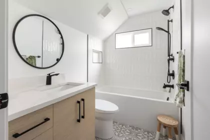 Laundry Room Photo of 321 Sixth Avenue, New Westminster, BC