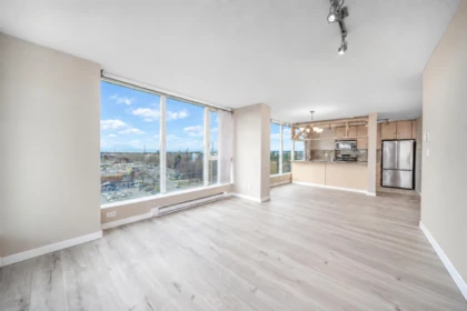 Kitchen Island Photo of 808 5088 Kwantlen Street, Richmond, BC