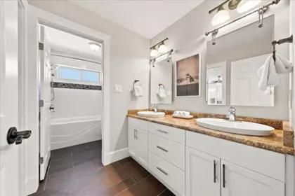 Hallway Photo of 9362 207 Street, Langley, BC