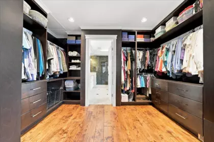 Powder Room Photo of 9362 207 Street, Langley, BC