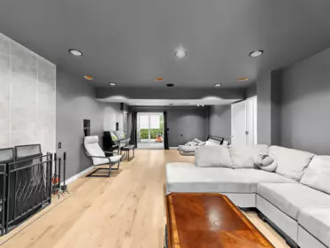 Hallway Photo of 7801 Wiltshire Boulevard, Delta, BC