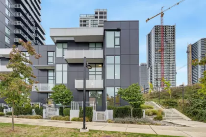 106 4433 Alaska Street, Burnaby, BC, Burnaby — Townhouse for sale