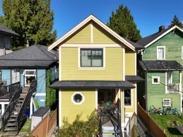 1124 E 12th Avenue, Vancouver, BC, Vancouver — Half Duplex for sale