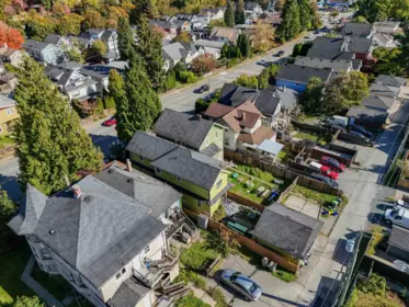 1124 E 12th Avenue, Vancouver, BC, Vancouver — Half Duplex for sale