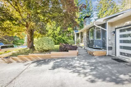 12060 208 Street, Maple Ridge, BC, Maple ridge — Single Family Residence for sale
