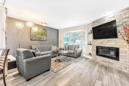 12060 208 Street, Maple Ridge, BC, Maple ridge — Single Family Residence for sale