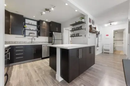 205 2320 Trinity Street, Vancouver, BC, Vancouver — Apartment/Condo for sale