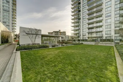 1102 602 Como Lake Avenue, Coquitlam, BC, Coquitlam — Apartment/Condo for sale