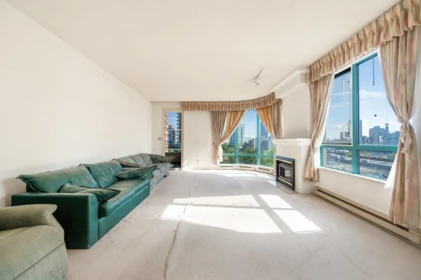 802 4603 Hazel Street, Burnaby, BC, Burnaby — Apartment/Condo for sale
