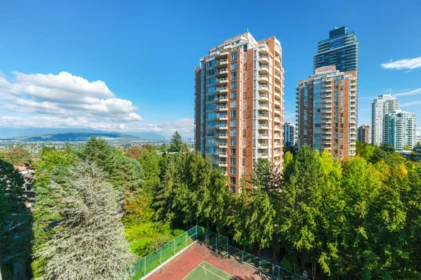 802 4603 Hazel Street, Burnaby, BC, Burnaby — Apartment/Condo for sale