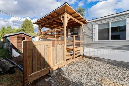 167 1413 Sunshine Coast Highway, Gibsons, BC, Gibsons — Manufactured Home for sale