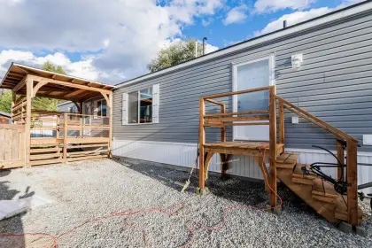 167 1413 Sunshine Coast Highway, Gibsons, BC, Gibsons — Manufactured Home for sale