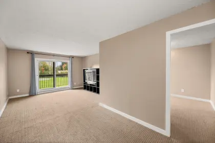 303 33870 Fern Street, Abbotsford, BC, Abbotsford — Apartment/Condo for sale
