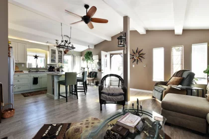 Dining Area Photo of 4 9055 Shook Road, Mission, BC