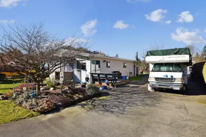 Exterior Rear Photo of 4 9055 Shook Road, Mission, BC