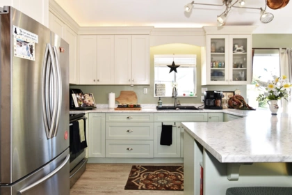 Kitchen Island Photo of 4 9055 Shook Road, Mission, BC