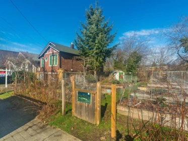 1625 E 8th Avenue, Vancouver, BC, Vancouver — Single Family Residence for sale