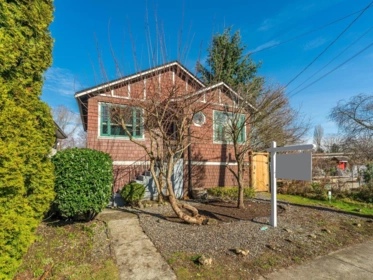 1625 E 8th Avenue, Vancouver, BC, Vancouver — Single Family Residence for sale