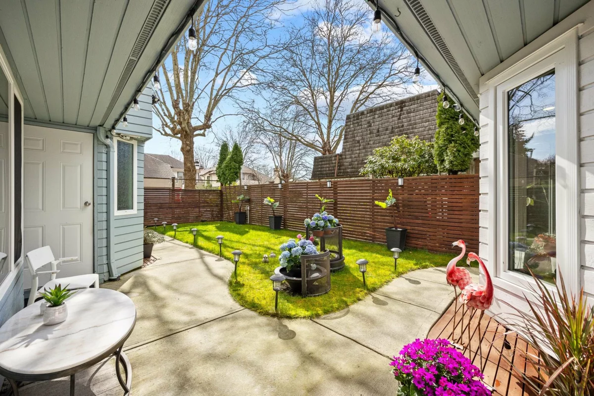 Living Room Photo of 5131 Jaskow Drive, Richmond, BC
