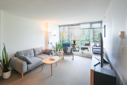 2208 788 Hamilton Street, Vancouver, BC