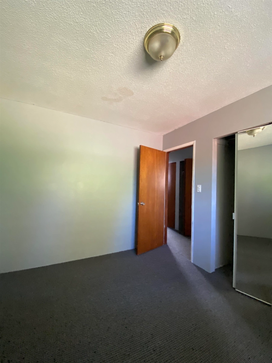 Dining Area Photo of 15855 Vine Avenue, White Rock, BC
